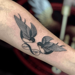 Inseparable birds. Small, feminine tattoo for ladies. Also suitable for couple. 