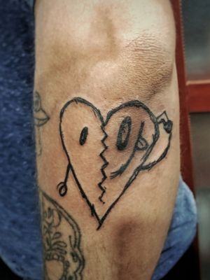 Bad vibes forever 💔🔫 #tattoosketch #sketch #sketchy #linework #blackwork #tattoodrawing #artwork #tattoodesign #tattooideas #badvibesforever #xxxtentation