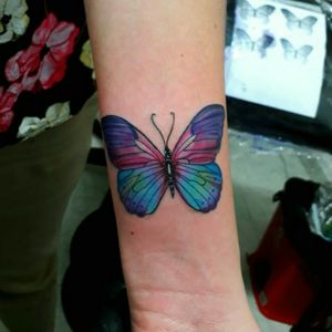 #tattoo #butterflytattoo #butterfly #color #tattooers #tattooer #colombiantattooers #Colombianartists #colombia 