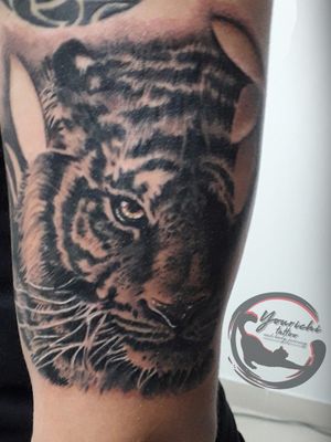 Fragmento de tigre !! #tigertattoo #shadowsart #colombiaink #colombiantattooers #tigretattoo tatuajes 