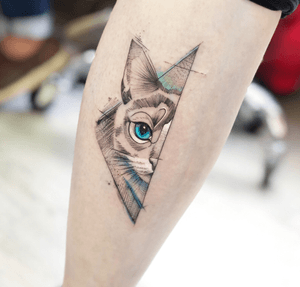 Tattoo by Angelica Talavera. Isntagram: @misshask1 #thebesttattooartists #tattooartist #blackwork #cat -#cattattoo