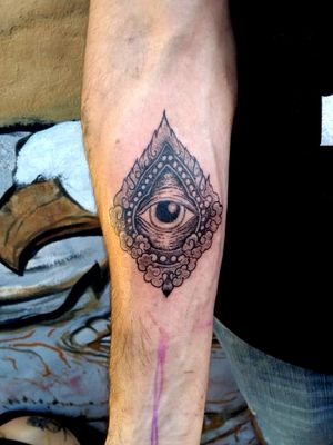 #blackwork #tattoo #eye  #ornamental #dotwork Hecho por Bunnyhead