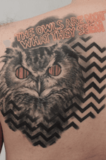 «Owls are not what they seem” #TwinPeaks#owl#blackandgreytattoo 