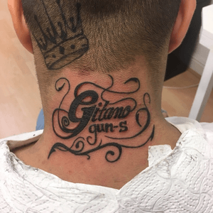 Touch up tattoo that I did today 💉🙌🏽.....#necktattoo #swirls #outline #black #eternalink #redhighlights #typography #illustration #tattoo #tattooideas #tattooart #tattoostyle #tattoodesign #liningblack #everafterart #crown #touchup #art #blackink #revamp #quote #quotetattoo #fineliners 