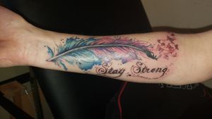 #StayStrong #butterfly #hand #feathertattoo #feather #aquarela #aquarelatattoo 