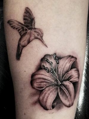 Single needle 6cm #microtattoo #singleneedle #realism #realistictattoo #blackandgrey #blackandgreytattoo #intenzetattooink #fkirons #fadetheitch #stencilstuff #inkeeze #ink #inked #inkedgirl #inkedlife #inkedmag #tattoo #tattooist #tattooartist #artist #artwork #tattoooftheday #picoftheday #photooftheday #France #thomtats7 @thomtats7 