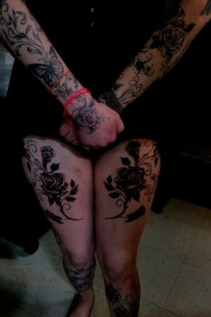 #sandiego #blackngreytattoos #rosetattoos #girlytattoos #tattooedgirls #inkedgirls #tattooedchicks 