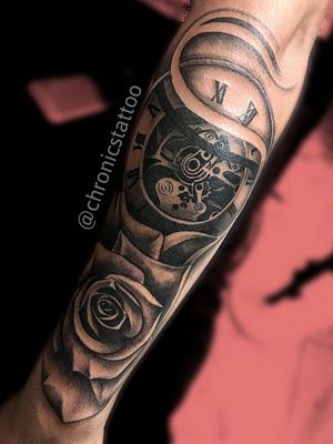 Tatuaje de Reloj y Rosa en el antebrazo ❤