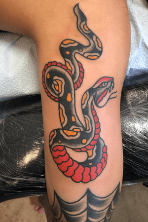 #traditionalamerican #traditional #traditionaltattoos #snake 