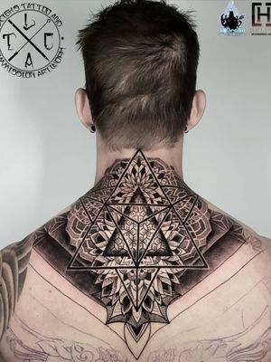 Little neck/shoulder mandala/geo piece as part of a back piece Insta: @leigh_tattoos Fb: leighstca For all bookings an enquiries contact me directly at my Fb page: leighstca @heliostattoo - 10% off discount code: Leigh10 @h2oceanloyalty . . . #goldcoast #tattoo #tattoos #tat #inspirationtattoo #tattooist #tattooartist #tattooart #ink #inked #tattooedgirls #tattooedguys #inkgeeks #followme #bestoftheday #greywash #superbtattoos #heliostattoo #sullenclothing #radtattoos #blxckink #H2Ocean #tattooistartmagazine #mandalatattoo #mandala #geometrictattoo #dotworktattoo