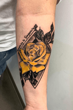 The last yellow Rose I tattooed