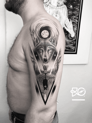 By RO. Robert Pavez • Road of the Wolf 🐺 • Done in studio ZOI TATTOO • Stockholm 🇸🇪 2018 #engraving #dotwork #etching #dot #linework #geometric #ro #blackwork #blackworktattoo #blackandgrey #black #tattoo #fineline