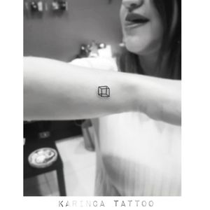 Instagram: @karincatattoo#cube #small #minimal #little #tiny #tattoo #tattoos #tattoodesign #tattooartist #tattooer #tattoostudio #tattoolove #ink #inked #dövme #istanbul #turkey #dövmeci 