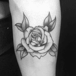 Rose #tattoo #ink #inked #tattooed #tatuaje #tattooart #tattooartists #tattooworkers #black #truetattoodesignstudio #truetattoostudio #tatuadoresmexicanos #rodras13 #tattooapprentice #tattooing #tattooer #blackwork #linework #rosetattoo