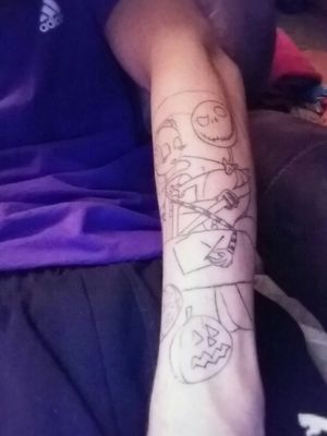 Start of right arm sleeve.