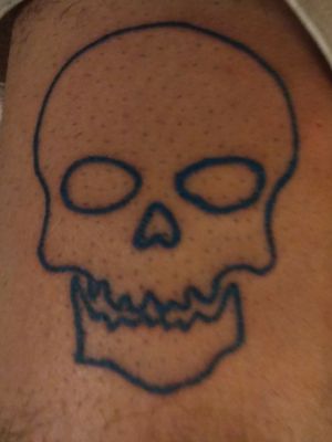 Skull tat on my thigh 