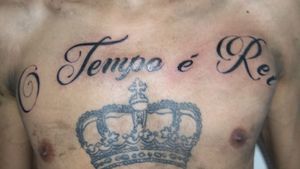 O tempo é Rei #tattoo #tattoos #Tattoodo #tattooart #tattooartist #tattooapprentice #tattoobrazil #tattooblack #tattoobrasil #tattoocommunity #tattoodesign #tattooer #tattooed #tattooguest #tattooink #tattooist #tattooing #tattooinspiration #tattoolovers #tattoolove #tattoolife #tattoolifestyle #tattoomagazine #tattoonation #tattoostyle #tattooyou #tattoozine #tatuagem #tatuagemarte #tatuagembrasil #tatuagemescrita #tattoolettering 