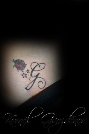 Done in 2014 / 2015.. #ladybug #letter #tribaltattoo #blackwork #blacktattoo #finishtattoo #tattoo #design #done #finish #linetattoo #tattooart #tattoolifestyle #tattoolife #tattoodesign #tattoo #ink #art #tattooartist #inked #tattooflash #tattooideas #artwork #artist #follow