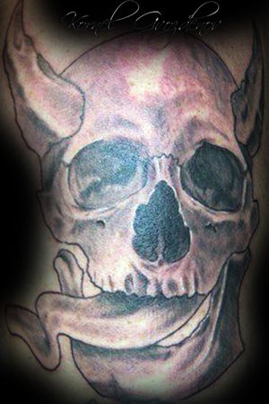 Done in 2014 / 2015.. #skull #shareing #blackwork #blacktattoo #finishtattoo #tattoo #design #done #finish #linetattoo #tattooart #tattoolifestyle #tattoolife #tattoodesign #tattoo #ink #art #tattooartist #inked #tattooflash #tattooideas #artwork #artist #follow