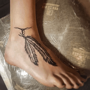 #ink#tattoo#blackink#tats#inked#tattooideas#tatts#feather#feathers 
