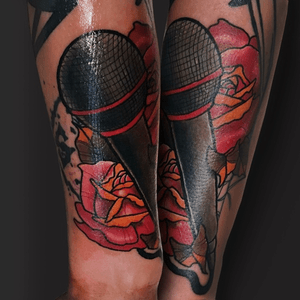 #neotraditional #customtattoo #neotraditionaltattoo #nirotattoo #microphone #rose 