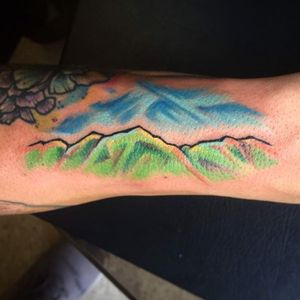 Tattoo by @Samfarfan #mountaintattoo #mountain #colortattoo #colorful #color #tatuaje #bosque #montaña #foresttattoo #new #naturetattoo #nature #inkedup #inkedboy #LatinAmerican #latinoart #latino #caracas #venezuela 