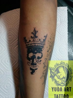 Tattoo skull black work #yudaart #eternalink #momsink #tattooskull #guatemalatattoo.