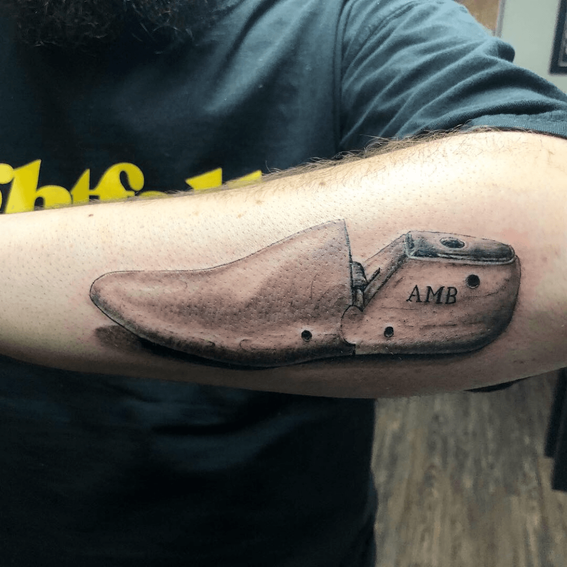 27 Minimalist Tattoos That Will Inspire You To Get One
