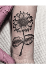 #sunflower #girassol #blackwork #flower #floral 