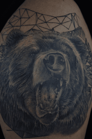 Healed bear portrait #mattinktattoo #ink #blackandgrey #tattoo #bear #portrait #healed
