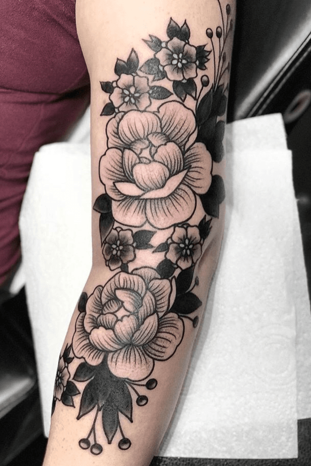 19 Flower Tattoos Thatll Live Forever  Darcy