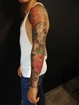 Traditional japanese tattoo. Full sleeve. 