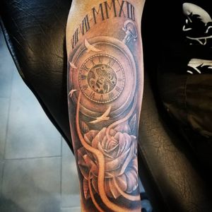 Date, clock and rose tattoo. Hope you like it! The whole design was made by me. 