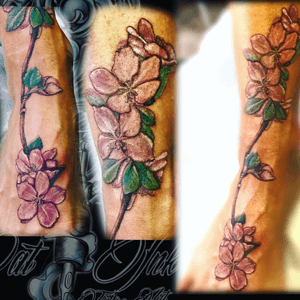 Flowers tattoo by Cat Ink ---#tattoo #tatuaggio #italiantattoo #ink #tattoos #inked #inkedgirls #inktober #tattooed #tattooer #italiantattooartist #traditionaltattoo #realtattoos #watercolor #colortattoo #tattooist #inklife #art #artoftheday #coloredtattoo #inkinspiration #tattooinspiration #thebesttattooartists #tattoodo #tattoolove #mustcrew