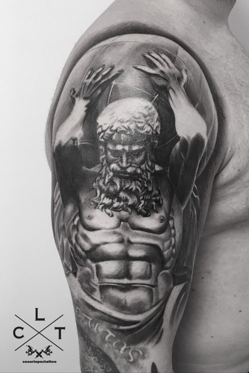 tatuaje realista negro y gris