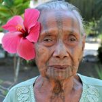 Kila Pala Rupa, the last fully tattooed Hula woman of Babaka village. PAPUA NEW GUINEA. Photo: © Lars Krutak 2012. #LarsKrutak #tattoohistory #tattooculture #tattooanthropologist
