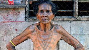 Hekoi Tau Babaga, a Motu elder of Tubuseria village. PAPUA NEW GUINEA. Photo: © Lars Krutak 2012. #LarsKrutak #tattoohistory #tattooculture #tattooanthropologist