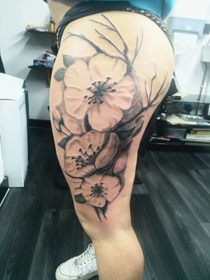 Cheery blossom thigh piece 