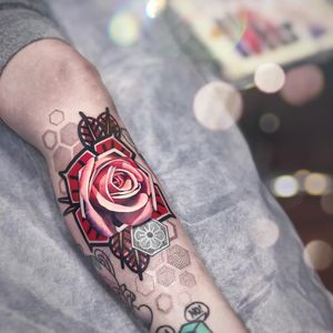 Tattoo by Chris Rigoni #ChrisRigoni #tattoodoambassador #color #dotwork #abstract #realism #rose #flower #floral #leaves #pattern #geometric
