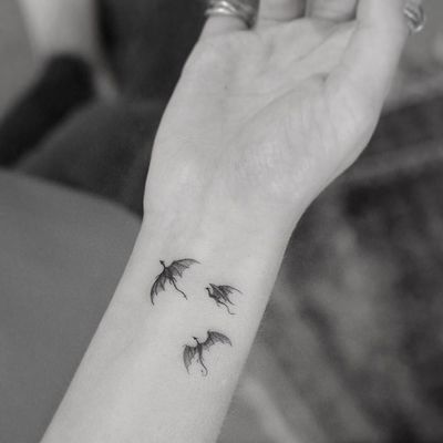 dragon tattoo for women on wrist