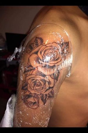 Rosa tattoo/ instagram: Charly chazz skeere