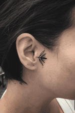 Tiny ornamental ear/face piece