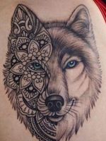 Omg so beautiful ❤❤❤ #wolf #tattooart #iwant #awesome #awesometattoos #art #cool #loveit #love 