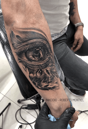 Instagram: @robert.lexus #inkcidio #robertomontieltattooart #MexicoCity #tattooartist #ink