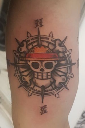 Strawhat pirates, one piece ship wheel by James Cook