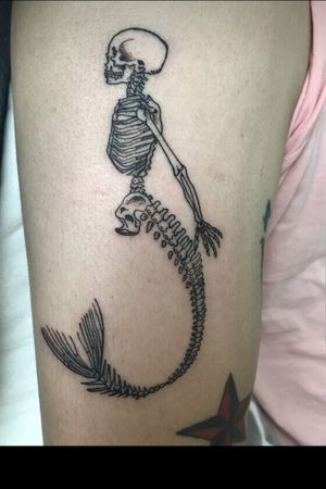 skull mermaid