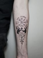 Tattoo by Gizem Gündüz Marked by Odin and now I'm a Guardian Of Asgard #vikingtattoo #Valknut #vegvisir #huginmunin #yggdrasil #inguz 