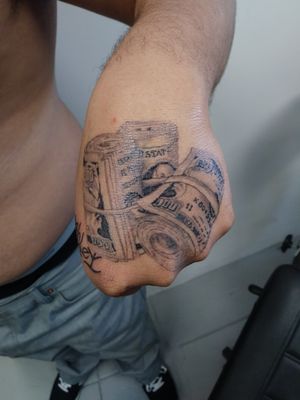 Tattoo by zillionairesink