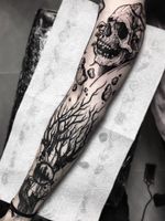 #tattoo#linework#sketch#dotwork#blackwork#art#sketch#tattoosketch#tattoodesign#dark#darkartist#tattoostyle#sleeve#darkart#geometry#tkach 