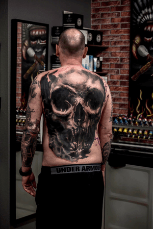 #skull #skulltattoo #craneo #blackAndWhite #Black #realistic #tattooartist #vicentetattoohamburg #horrortattoo#horror